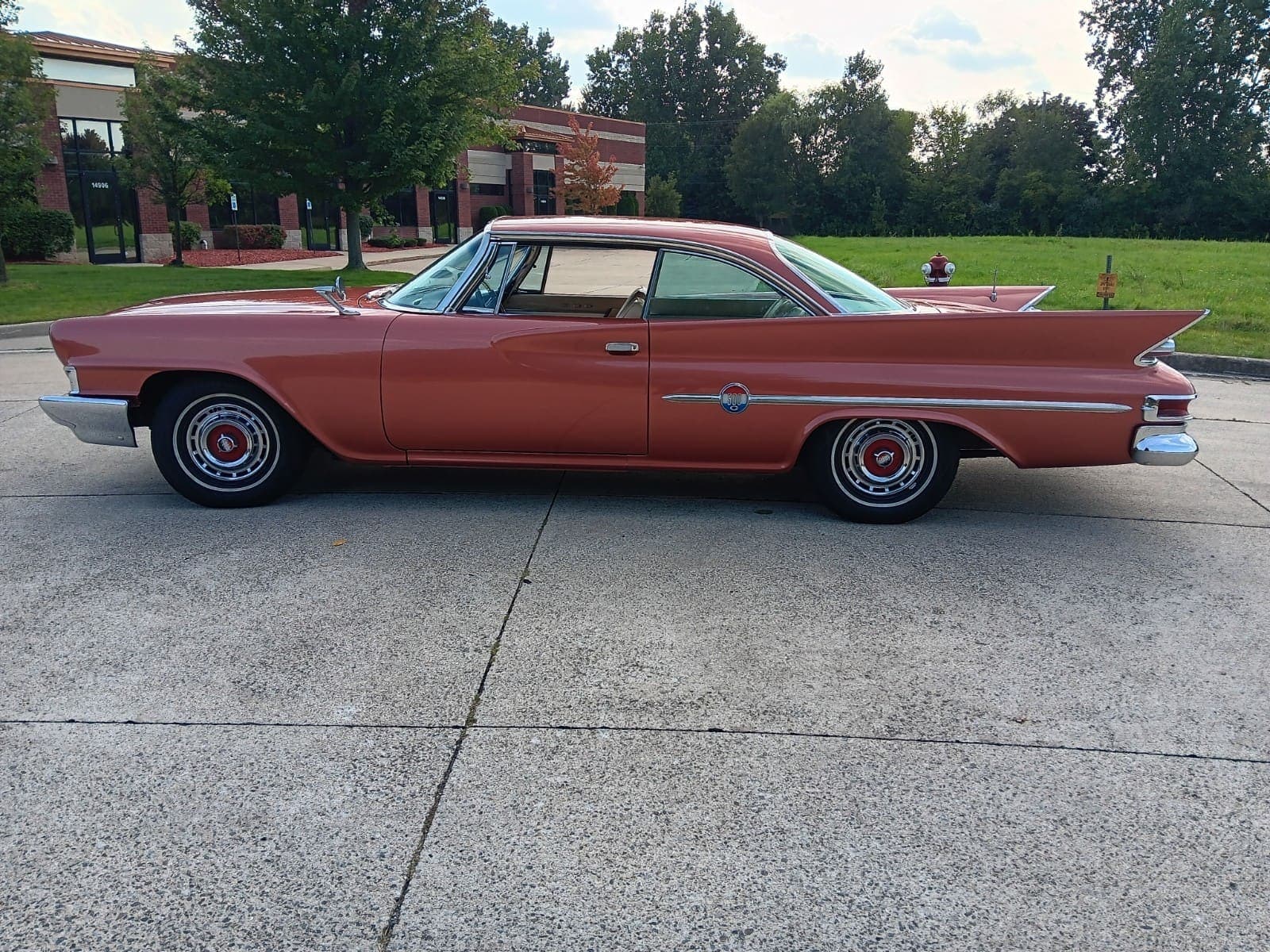 1961 Chrysler 300G, view