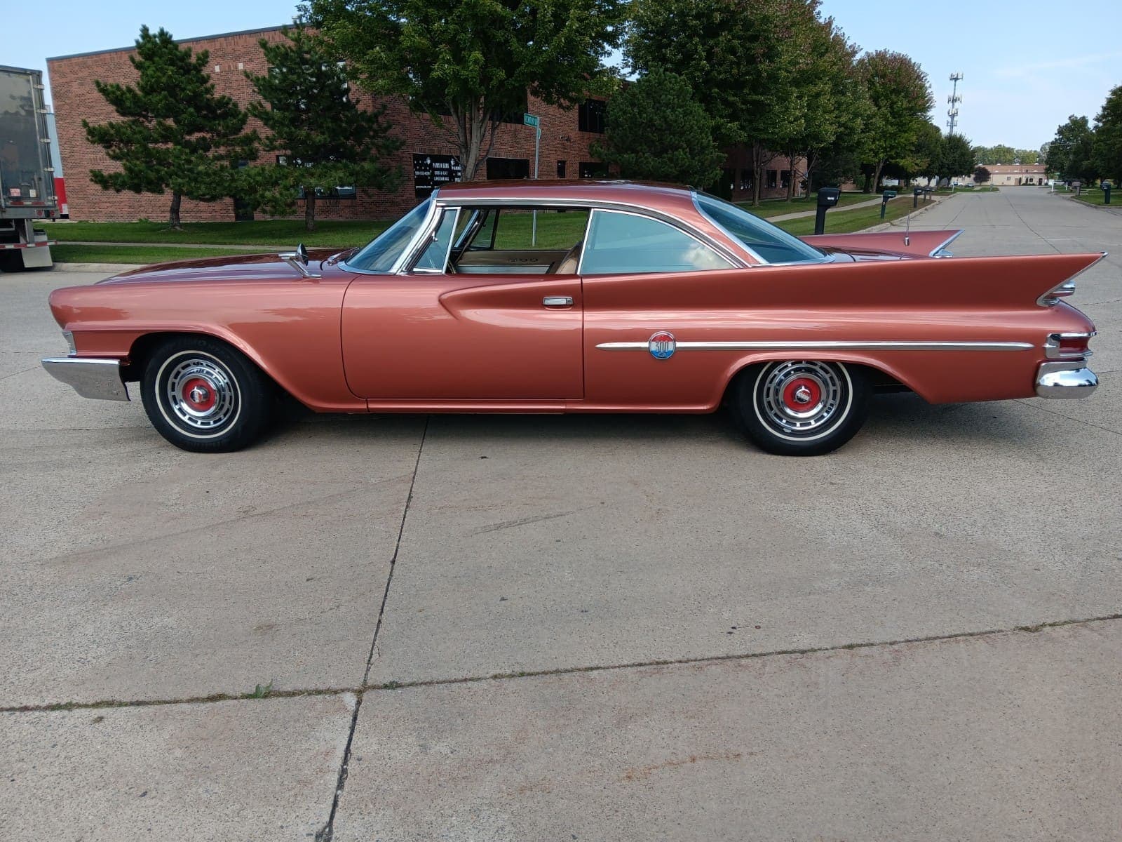 1961 Chrysler 300G, view