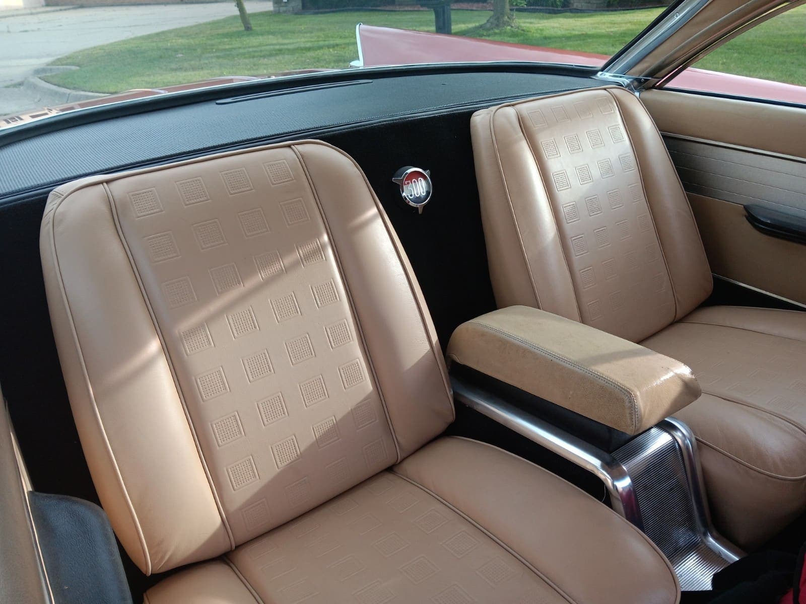 1961 Chrysler 300G, view