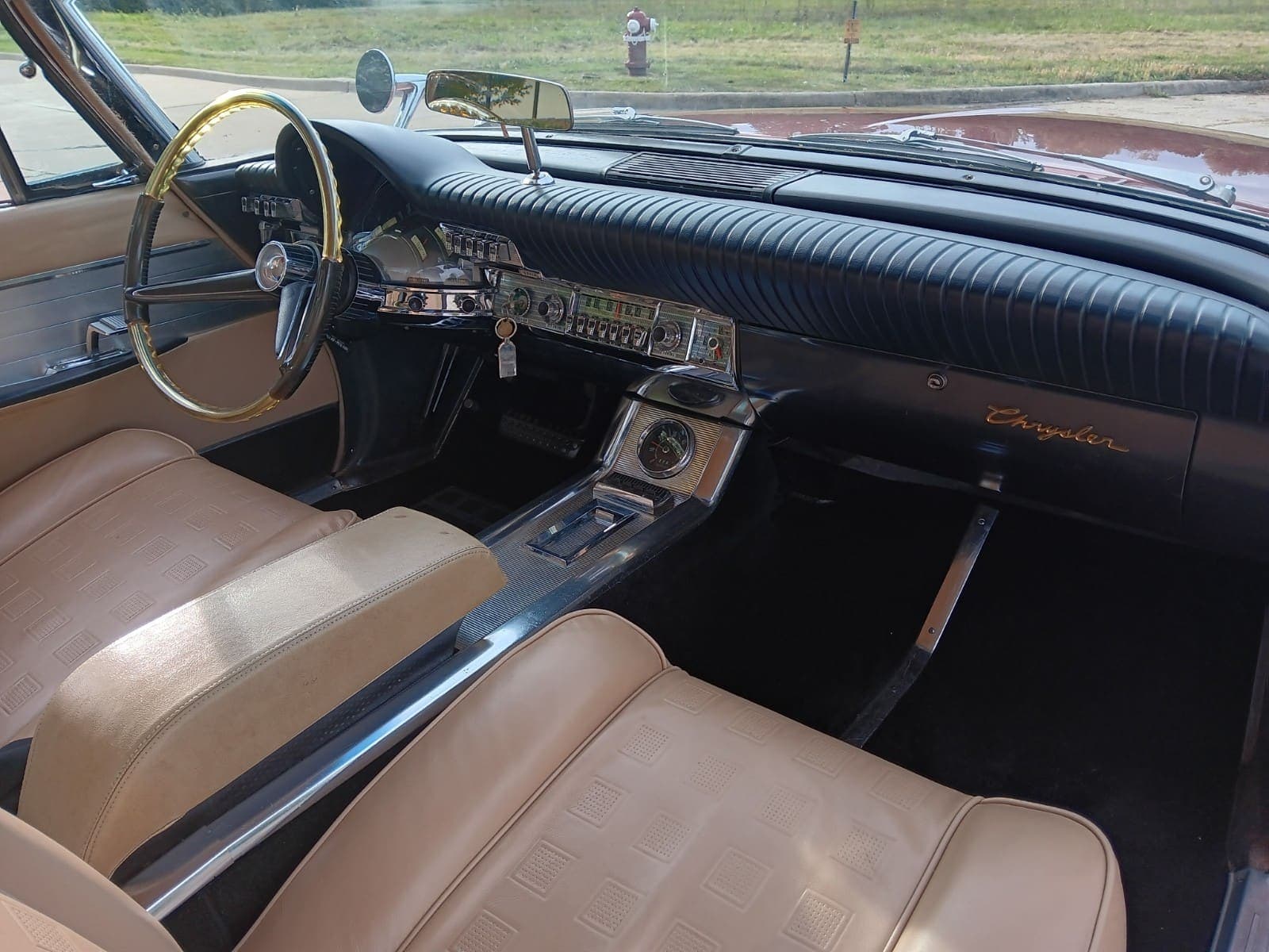 1961 Chrysler 300G, view