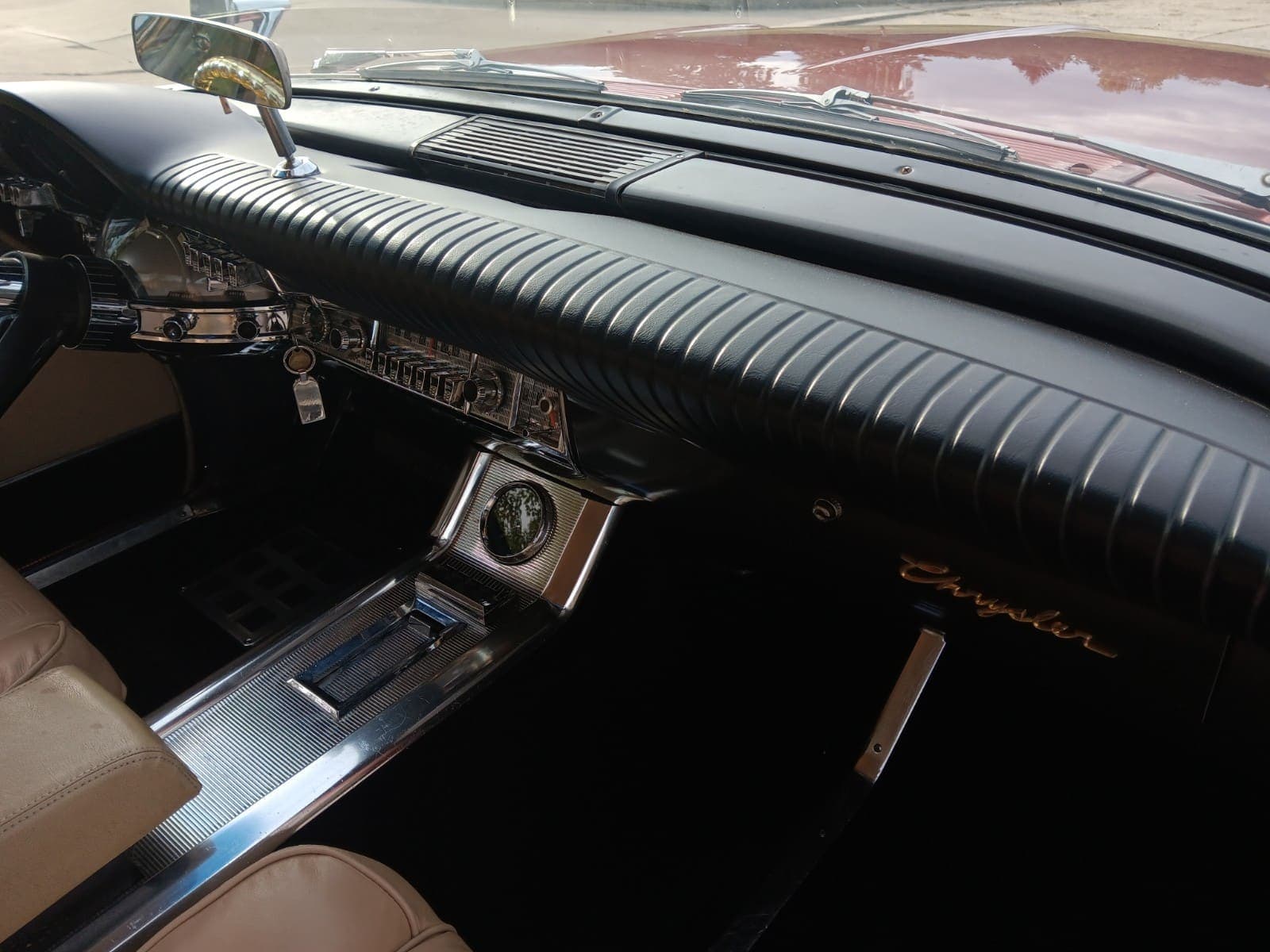 1961 Chrysler 300G, view