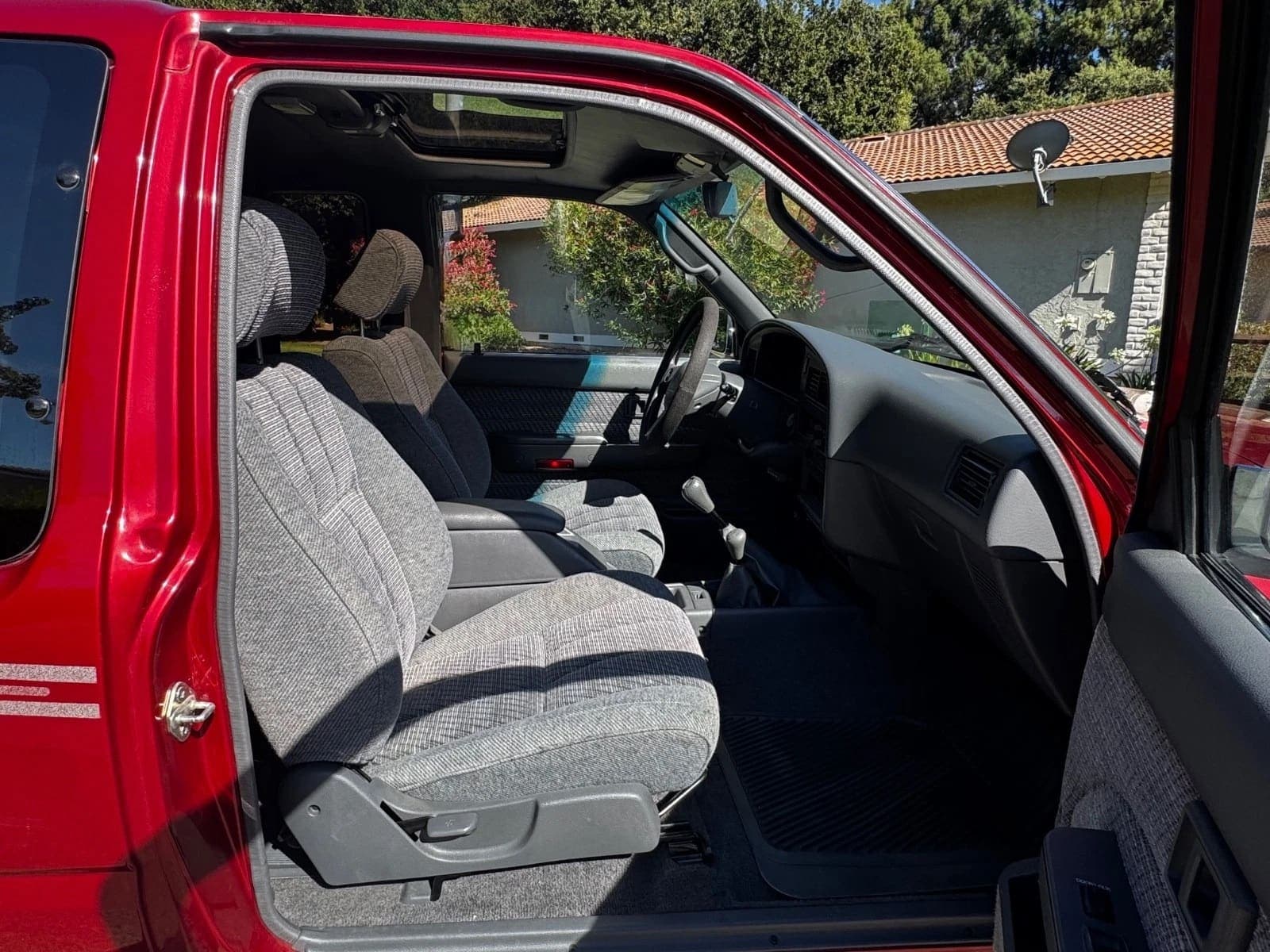 1993 Toyota Pickup Extra Cab SR5 4x4, view