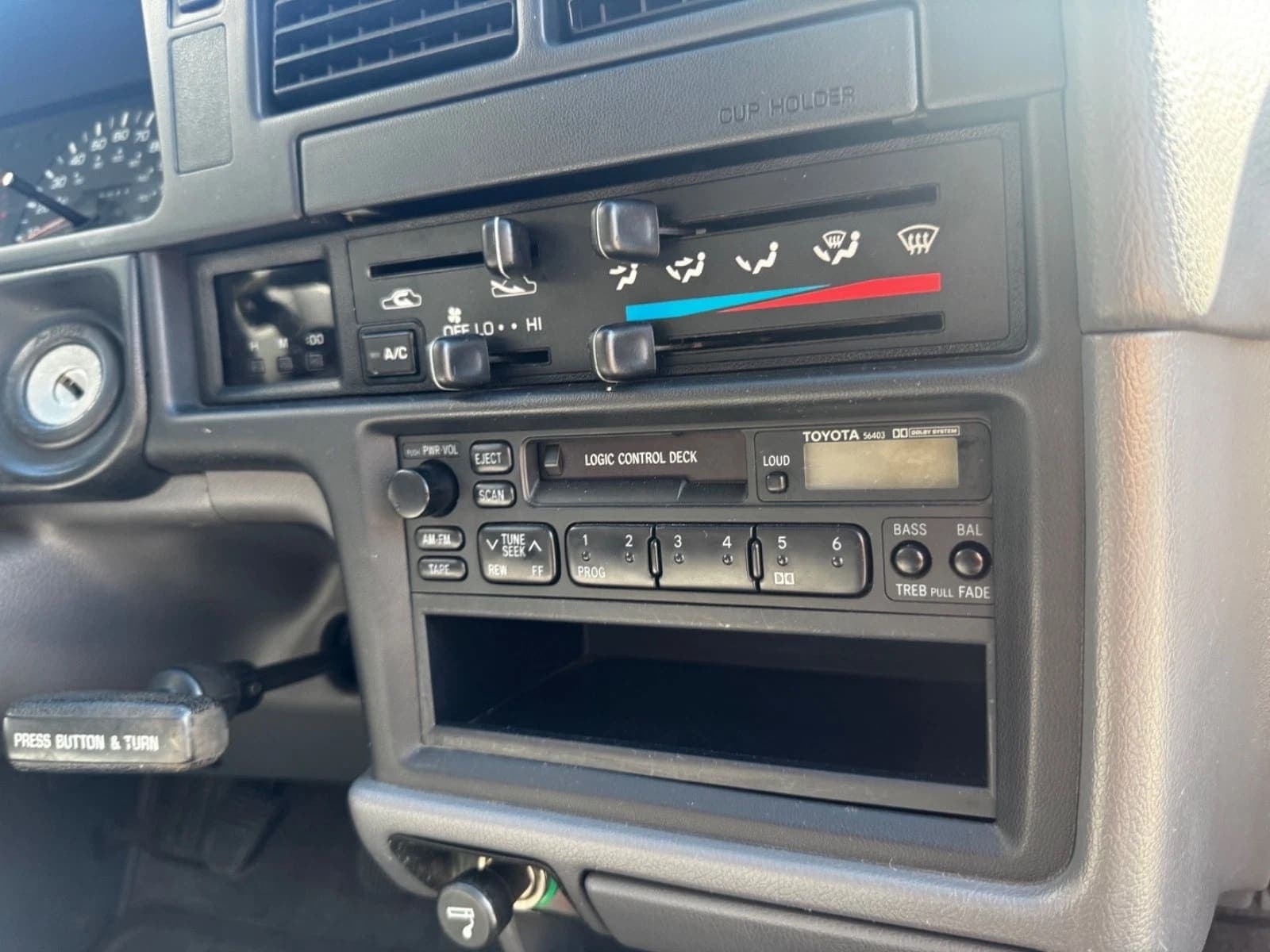 1993 Toyota Pickup Extra Cab SR5 4x4, view