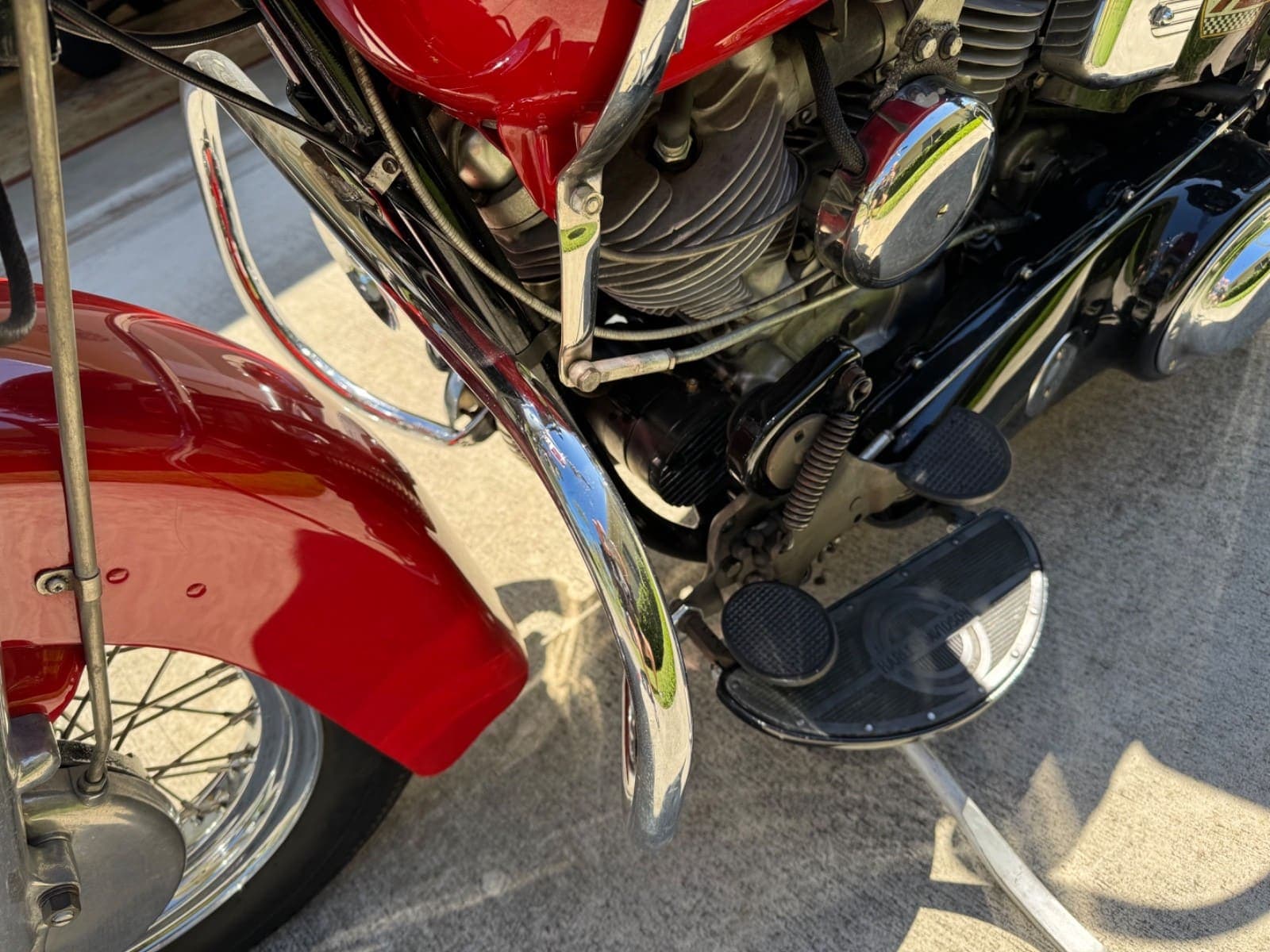 1962 Harley-Davidson FLH Duo-Glide 1200, view