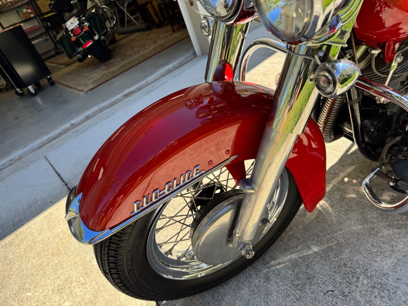 1962 Harley-Davidson FLH Duo-Glide 1200, view