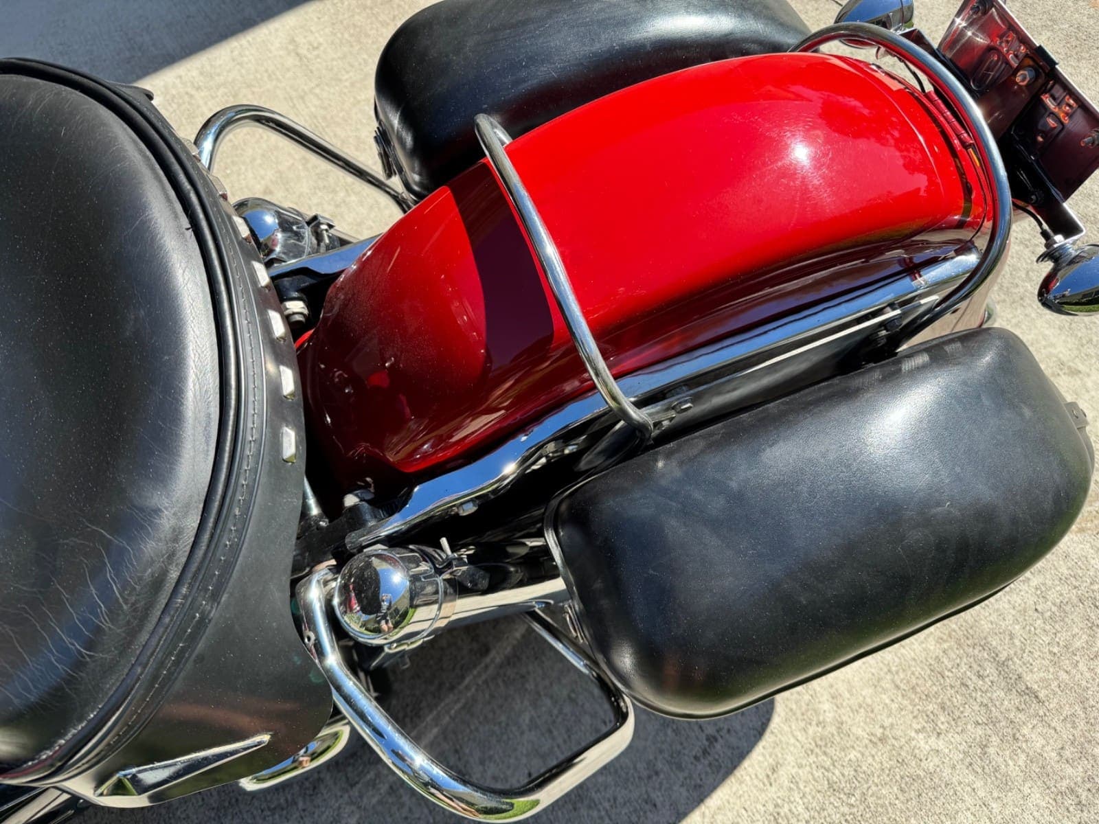 1962 Harley-Davidson FLH Duo-Glide 1200, view