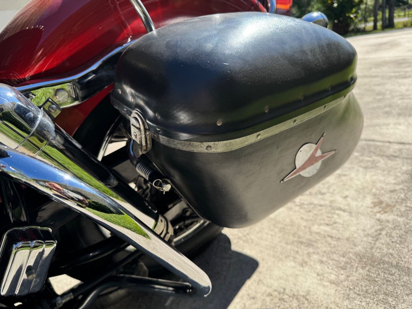 1962 Harley-Davidson FLH Duo-Glide 1200, view