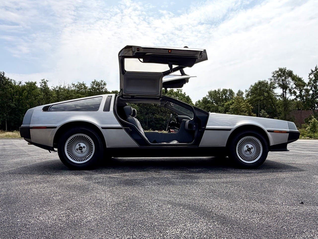 1981 DeLorean DMC-12, view