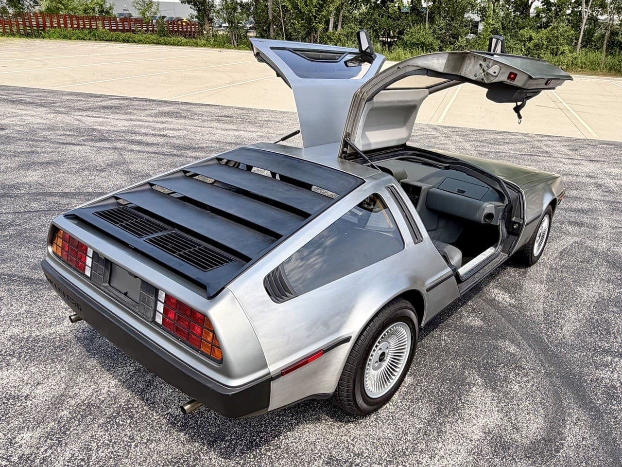 1981 DeLorean DMC-12, view