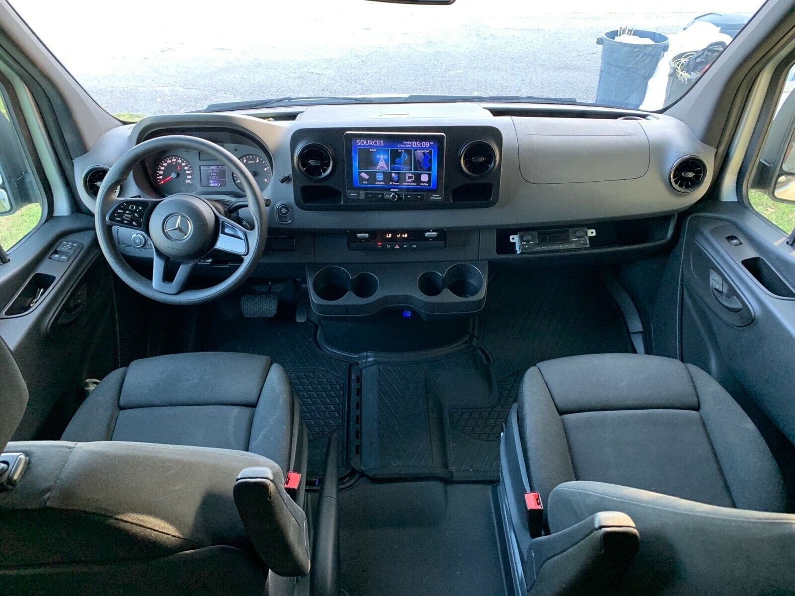 2019 Mercedes-Benz Sprinter 3500 Van, view
