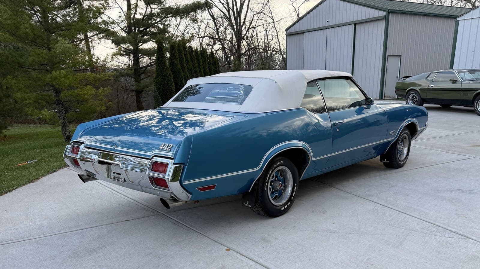 1971 Oldsmobile Cutlass  442, view