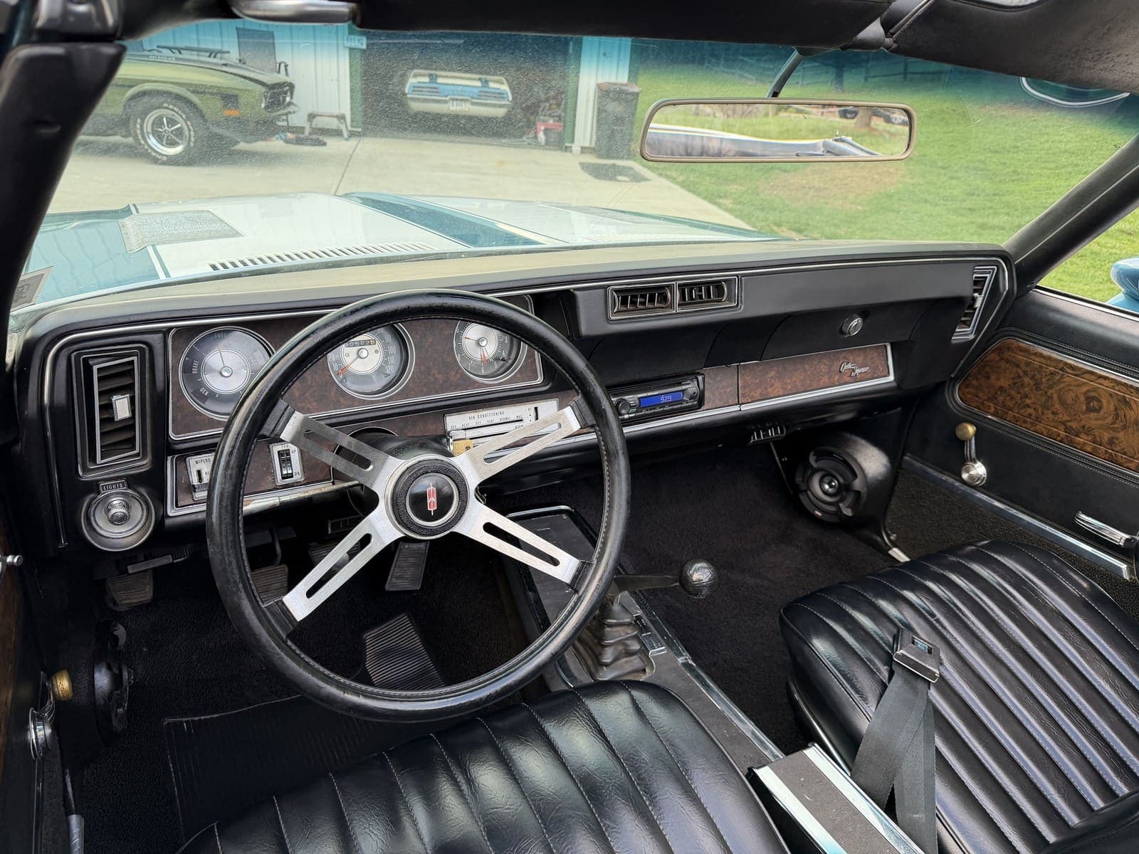 1971 Oldsmobile Cutlass  442, view