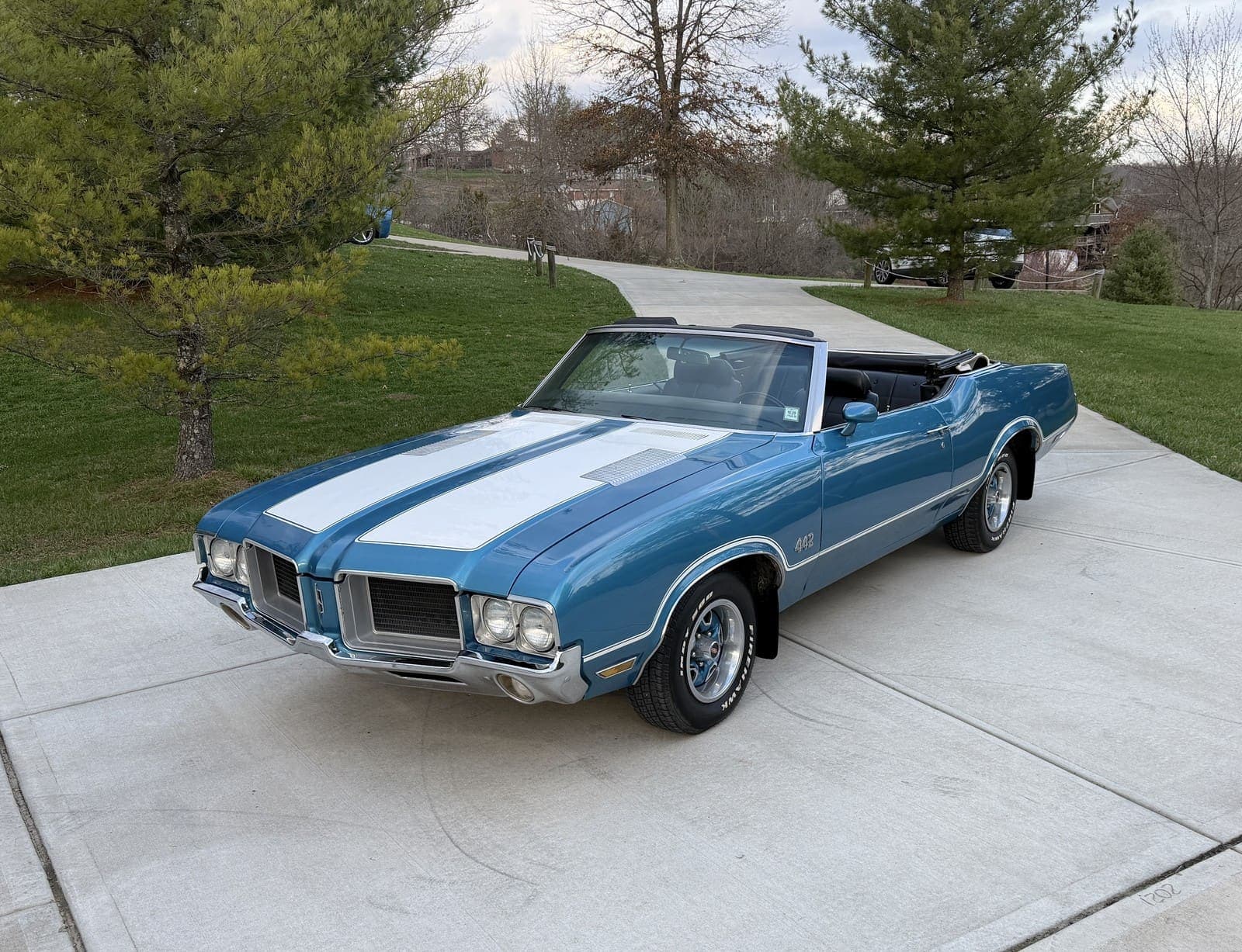 1971 Oldsmobile Cutlass  442, view