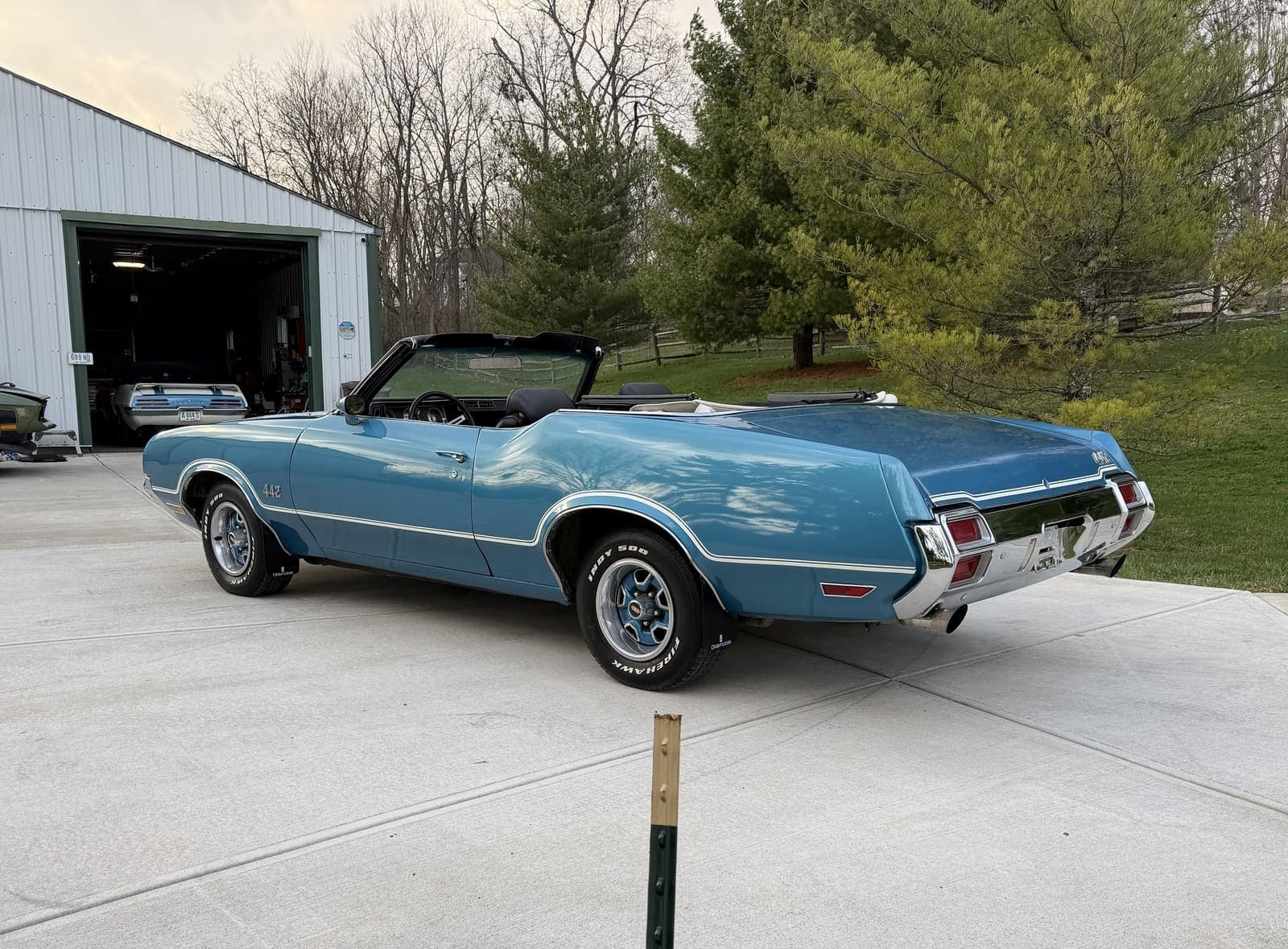 1971 Oldsmobile Cutlass  442, view