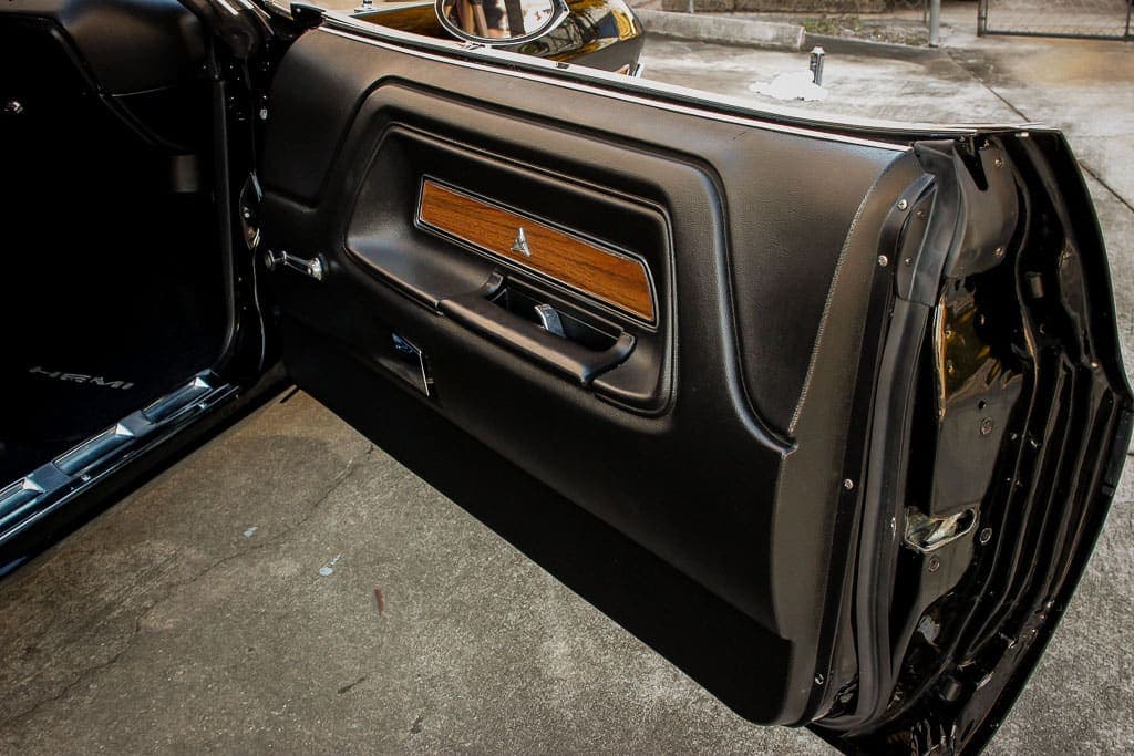 1970 Dodge Challenger R/T Hemi, view