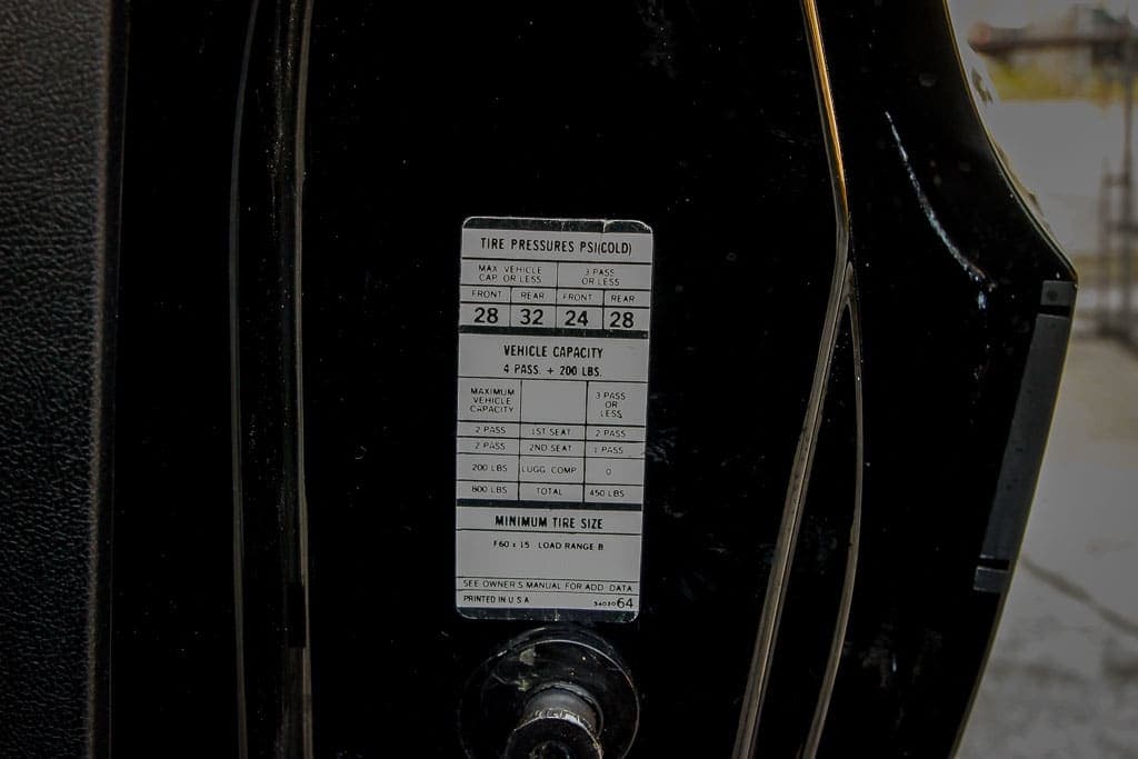 1970 Dodge Challenger R/T Hemi, view