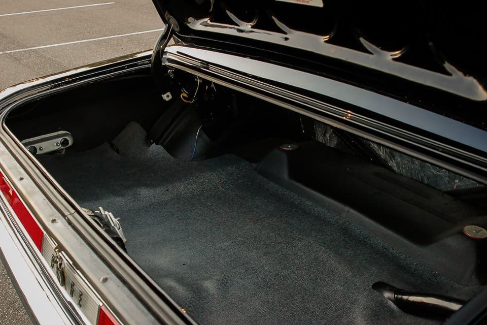 1970 Dodge Challenger R/T Hemi, view