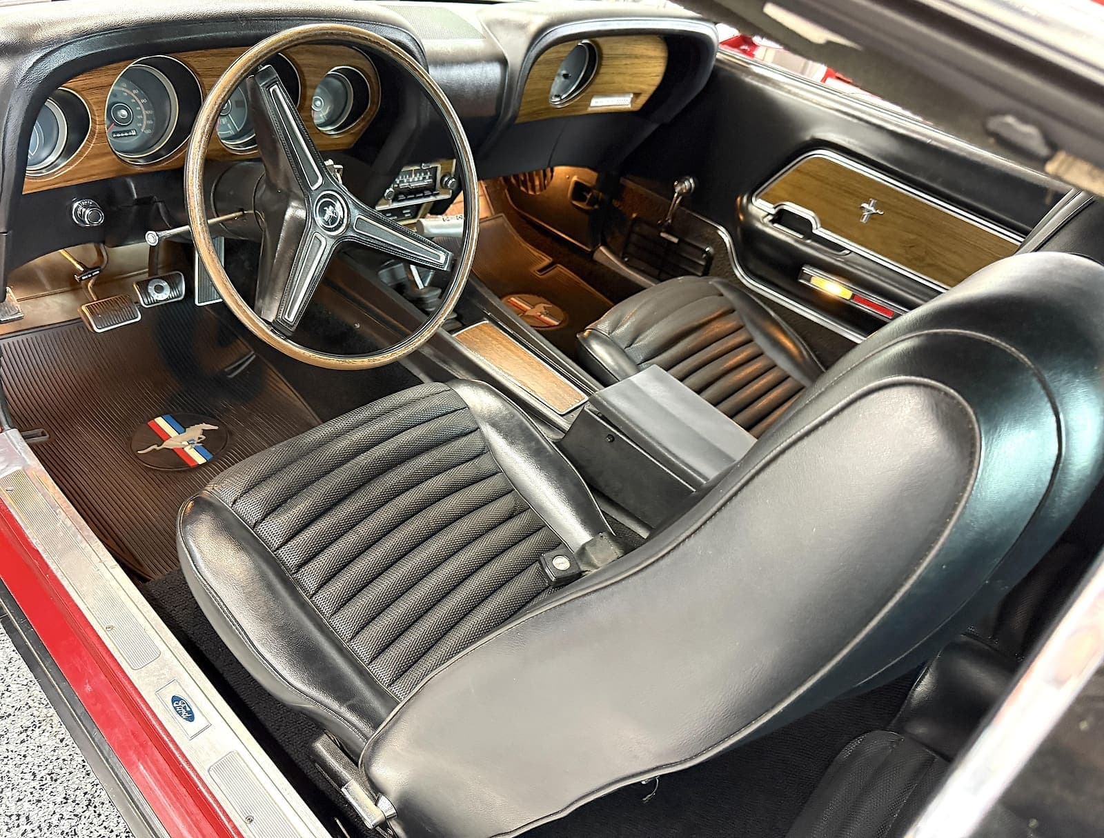 1970 Ford Mustang Mach 1, view