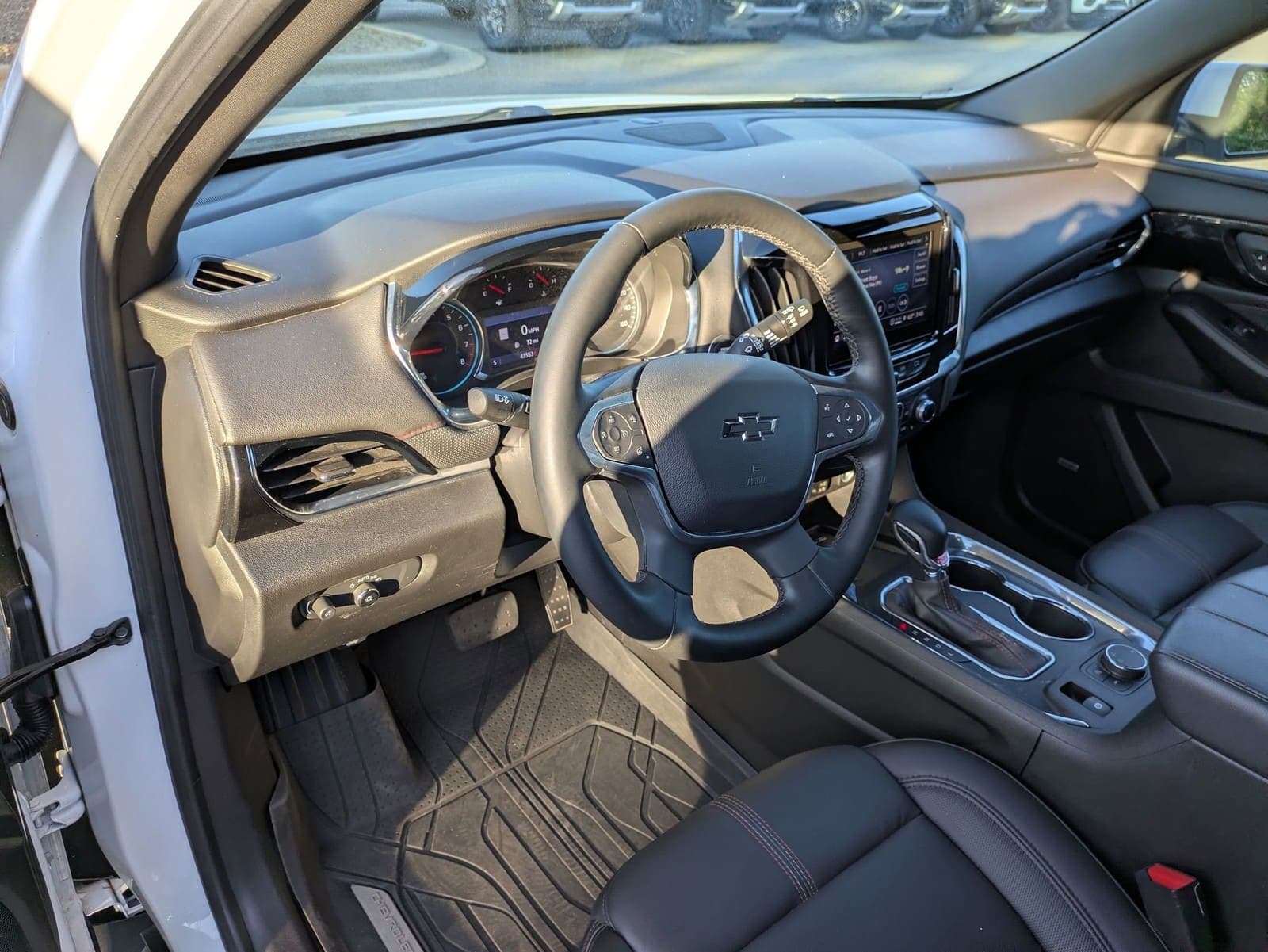 2023 Chevrolet Traverse RS, view