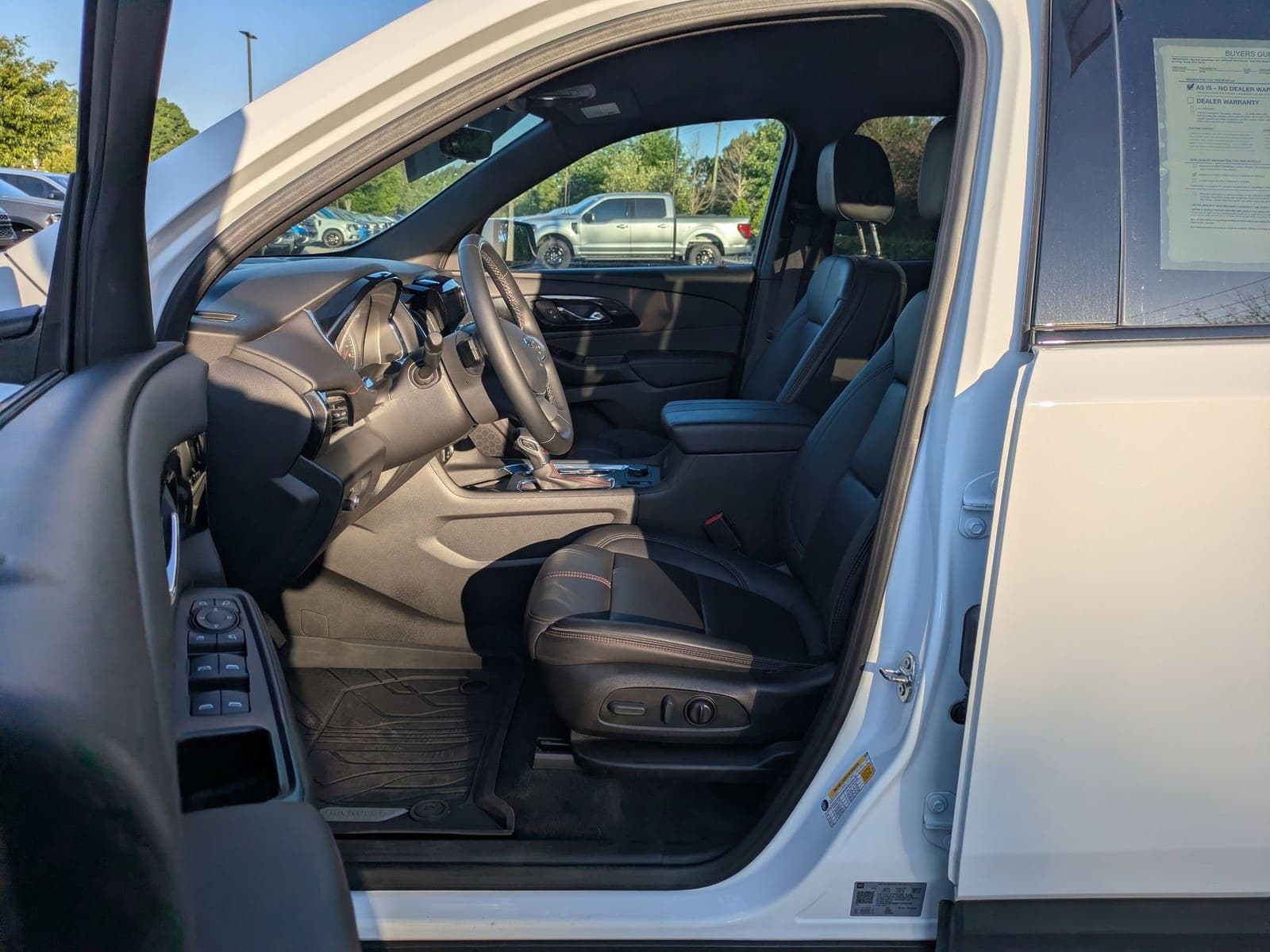 2023 Chevrolet Traverse RS, view