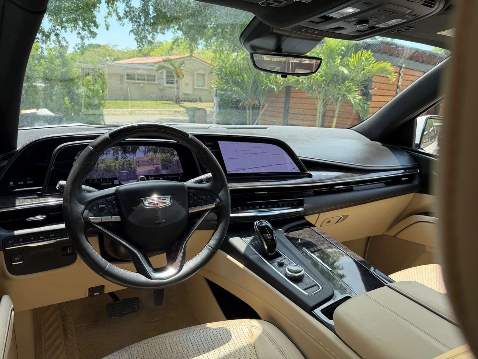 2023 Cadillac Escalade Premium Luxury, view