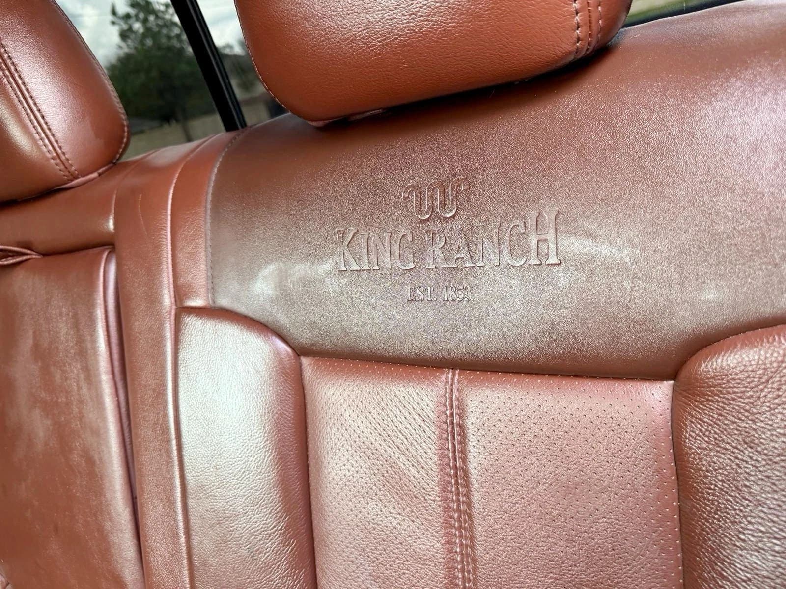 2002 Ford F-350 Super Duty King Ranch, view