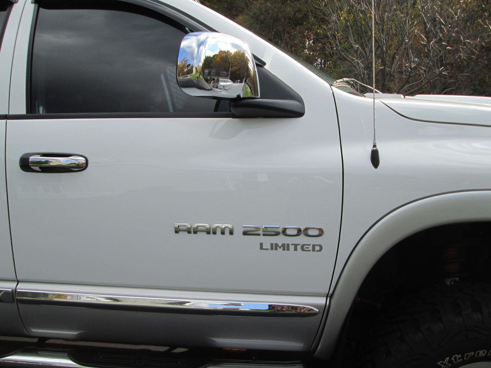 2004 Dodge Ram 2500 SLT Quad Cab w/Meyer Plow, view