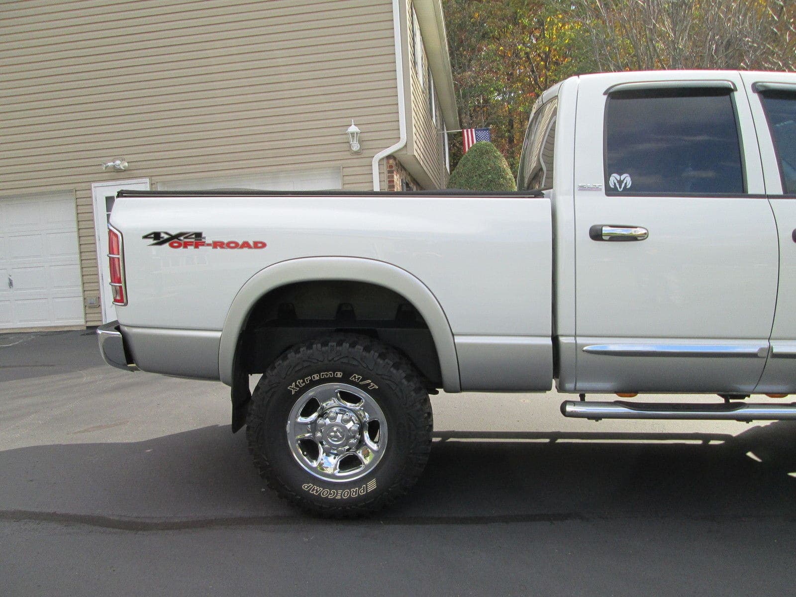2004 Dodge Ram 2500 SLT Quad Cab w/Meyer Plow, view