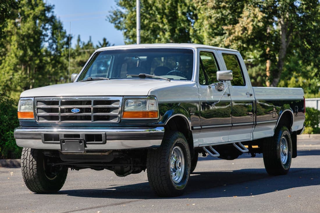 1995 Ford F-350 XLT, view 1