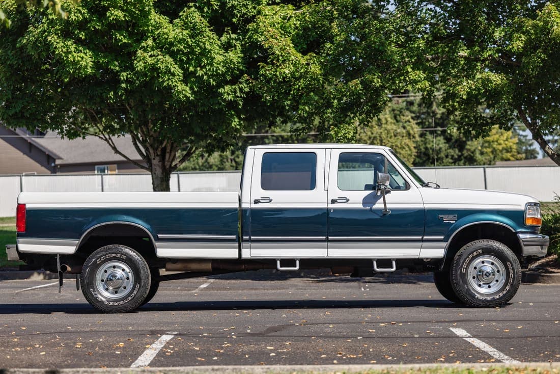 1995 Ford F-350 XLT, view