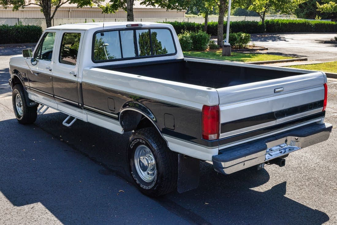 1995 Ford F-350 XLT, view