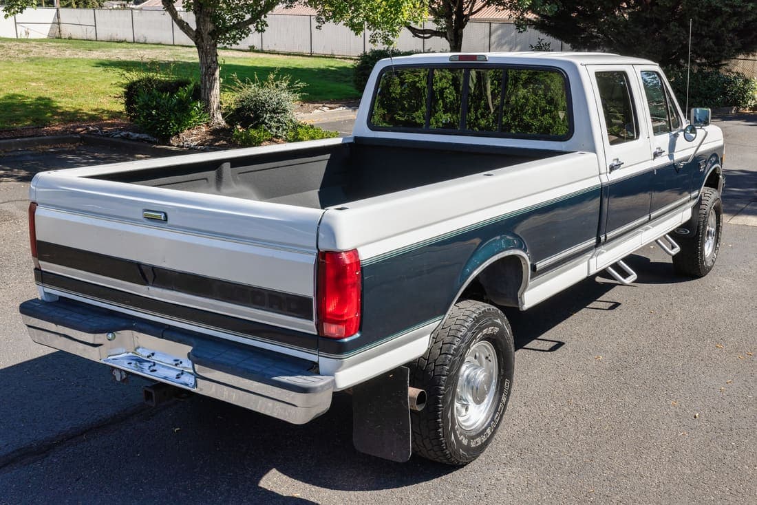 1995 Ford F-350 XLT, view