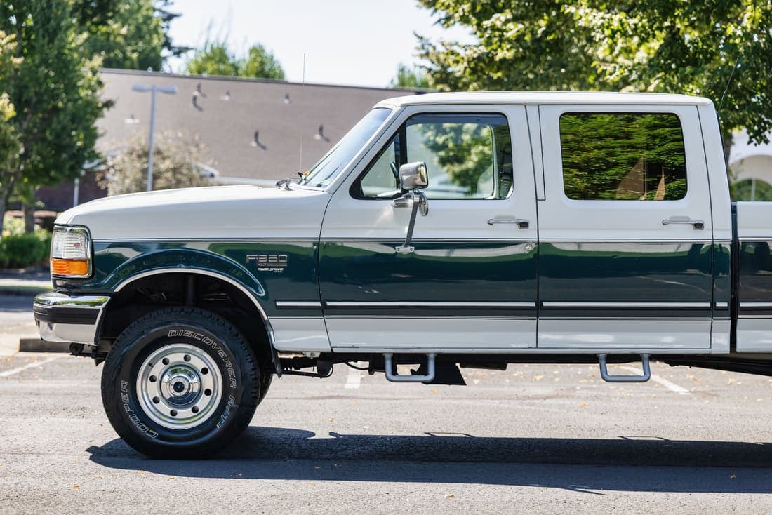 1995 Ford F-350 XLT, view