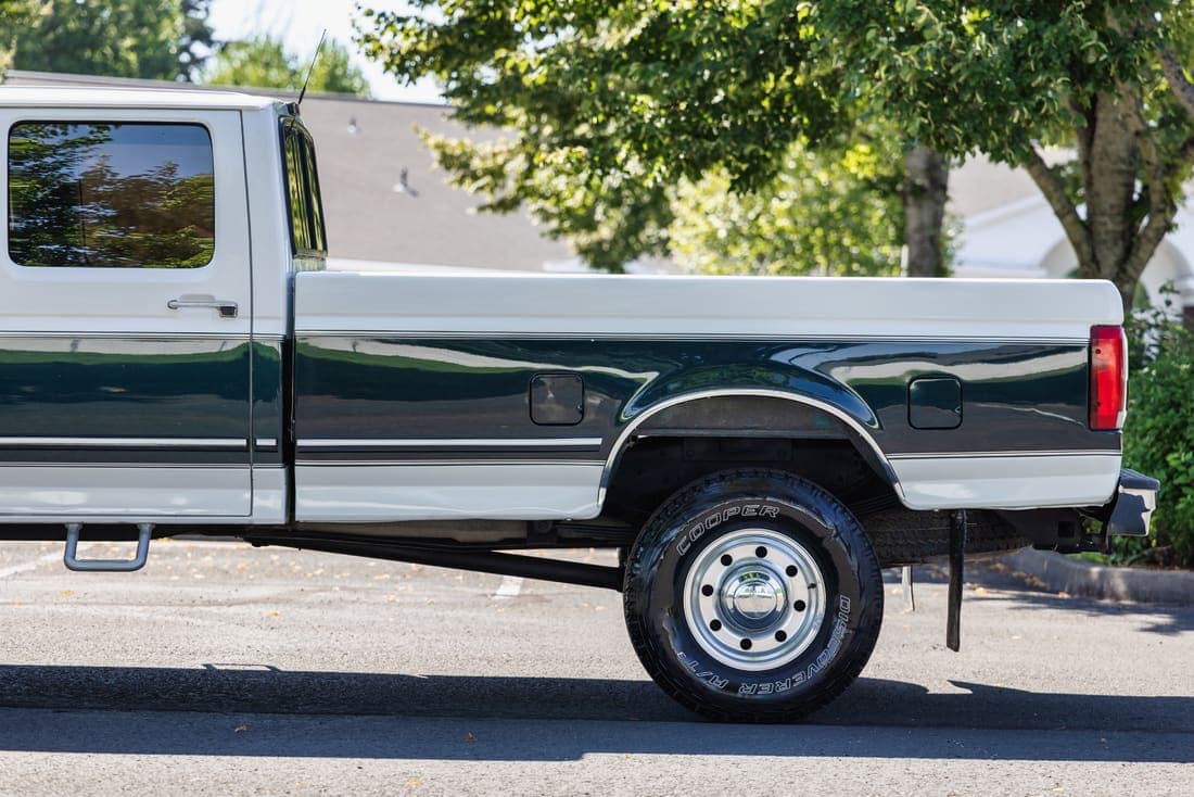 1995 Ford F-350 XLT, view