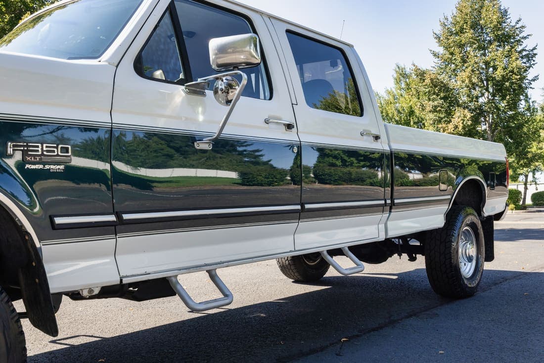 1995 Ford F-350 XLT, view
