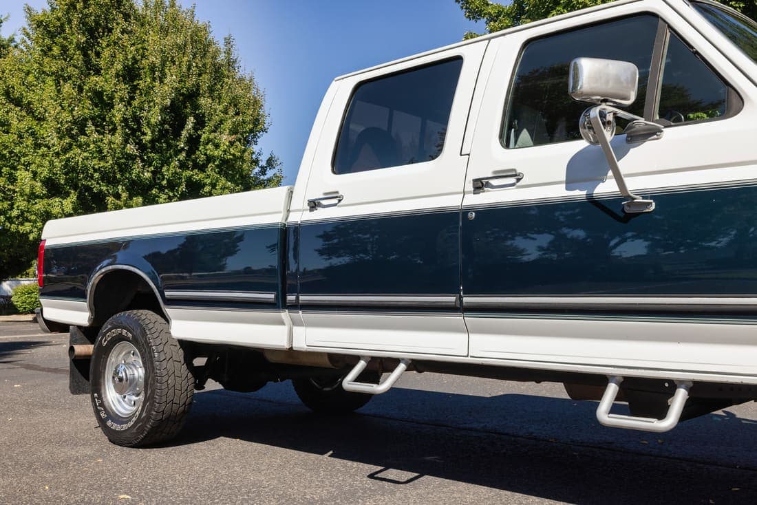 1995 Ford F-350 XLT, view
