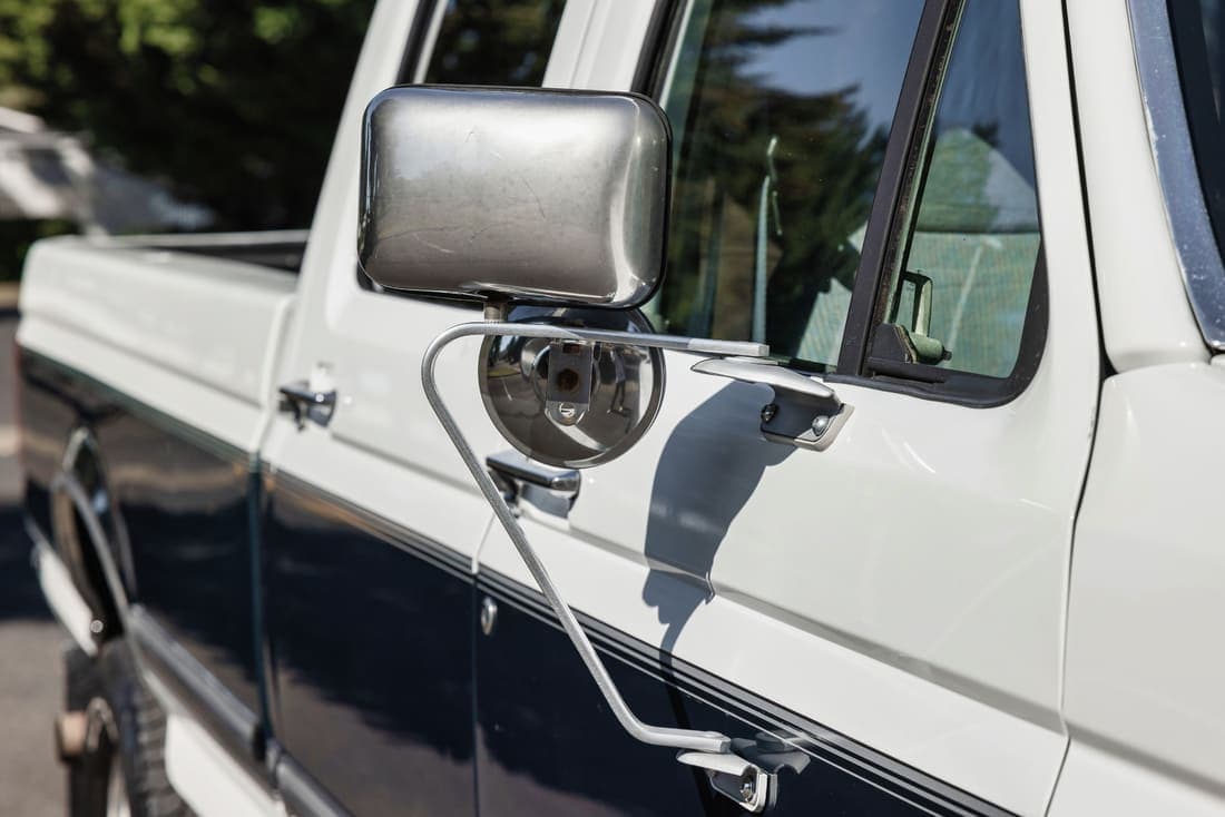 1995 Ford F-350 XLT, view