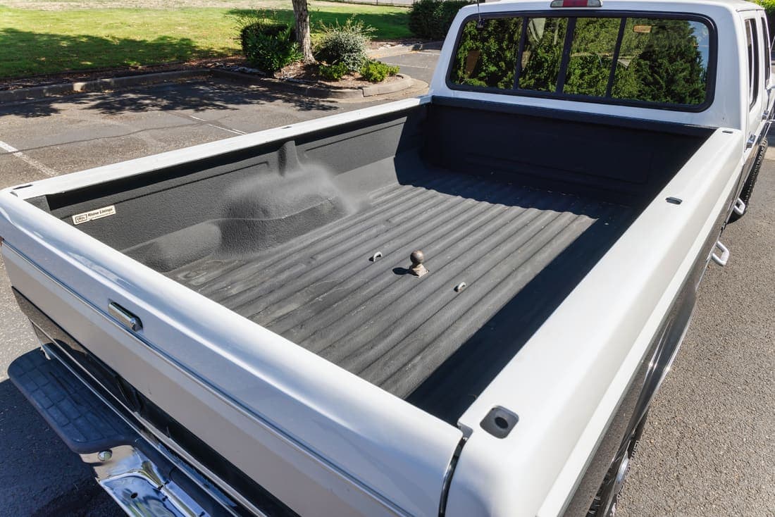 1995 Ford F-350 XLT, view
