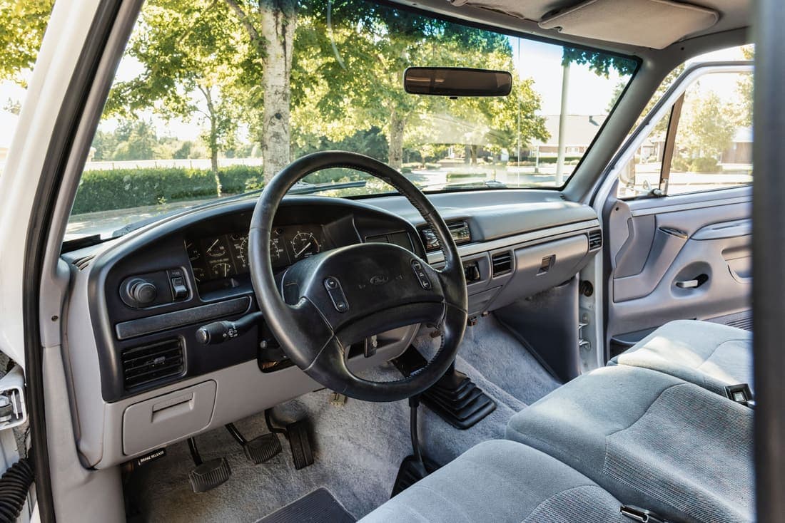 1995 Ford F-350 XLT, view