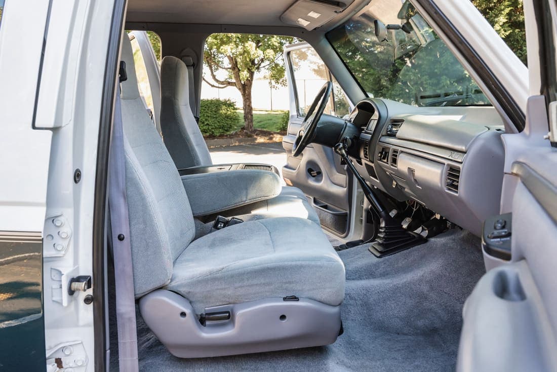 1995 Ford F-350 XLT, view