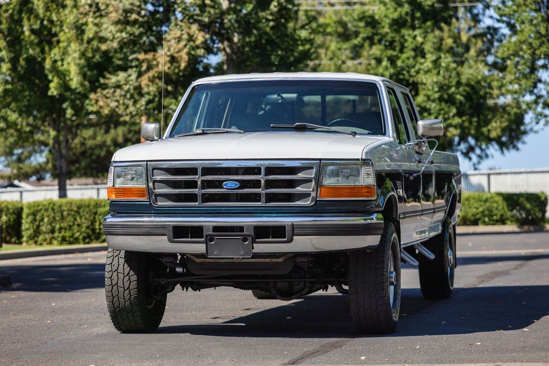 1995 Ford F-350 XLT, view