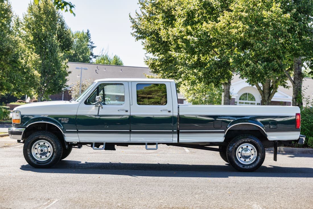1995 Ford F-350 XLT, view